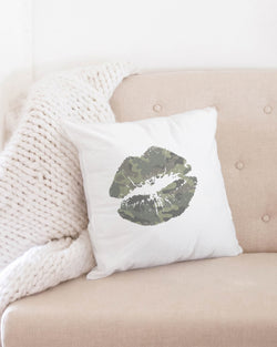 Camo Kiss Throw Pillow Case 18"x18"